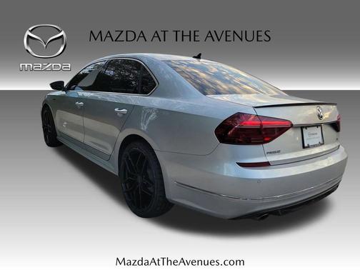 2019 Volkswagen Passat 2.0T SE R-Line