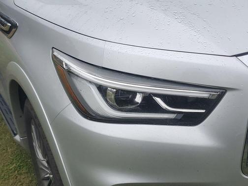 2022 INFINITI QX80 SENSORY