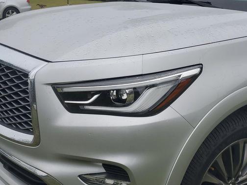 2022 INFINITI QX80 SENSORY