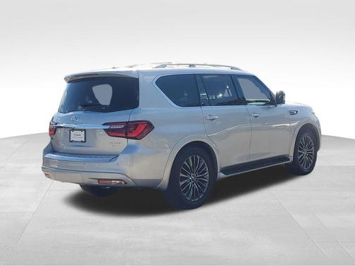 2022 INFINITI QX80 SENSORY