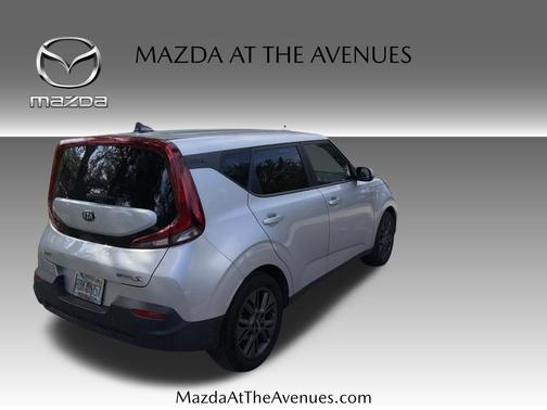Sparkling Silver 2021 Kia Soul S