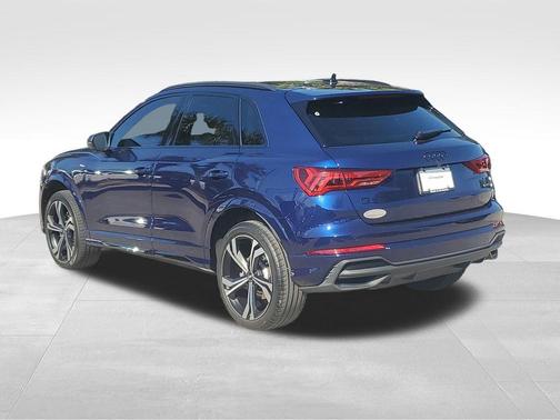 2023 Audi Q3 45 S line Premium