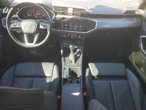 2023 Audi Q3 45 S line Premium
