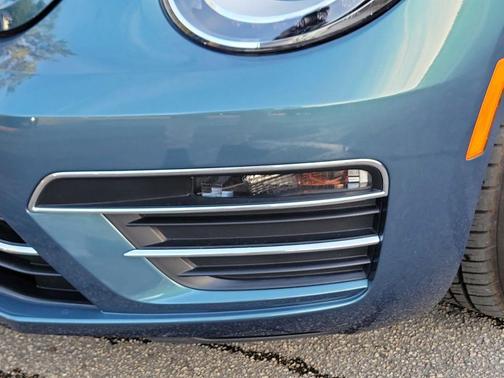 2018 Volkswagen Beetle 2.0T Coast