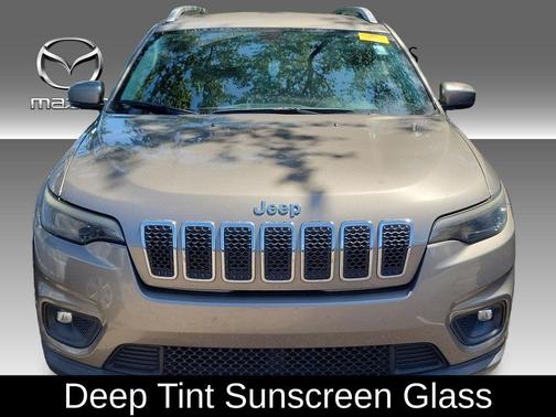 Light Brownstone Pearlcoat 2019 Jeep Cherokee Latitude