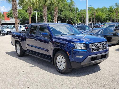 Deep Blue Pearl 2023 Nissan Frontier SV