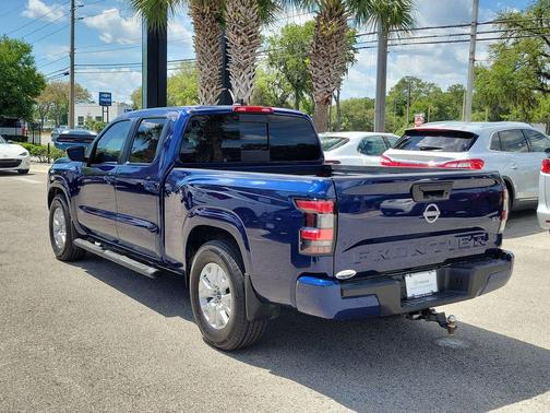 Deep Blue Pearl 2023 Nissan Frontier SV