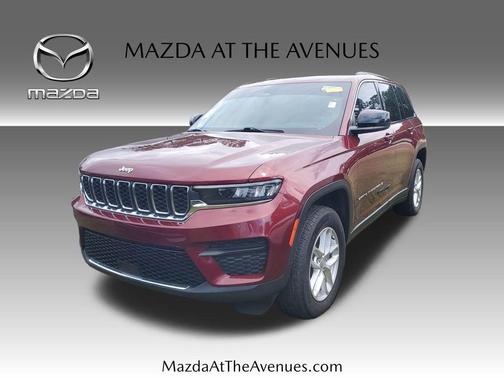 2023 Jeep Grand Cherokee Laredo