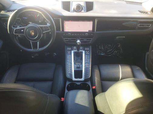 2020 Porsche Macan S