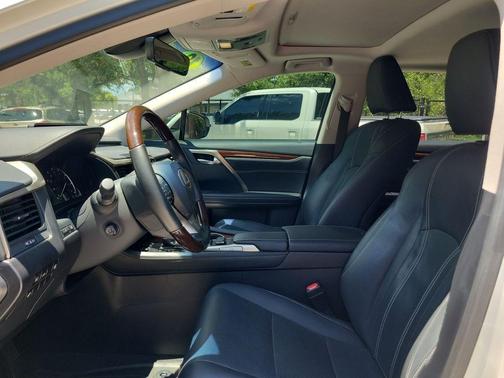 White Pearl 2019 Lexus RX 450hL Premium