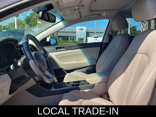 Quartz White Pearl 2018 Hyundai SONATA Limited