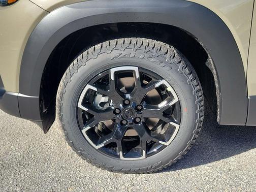 Zircon Sand Metallic 2026 Mazda CX-50 2.5 S Meridian Edition