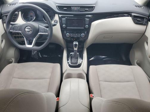 2020 Nissan Rogue Sport SV