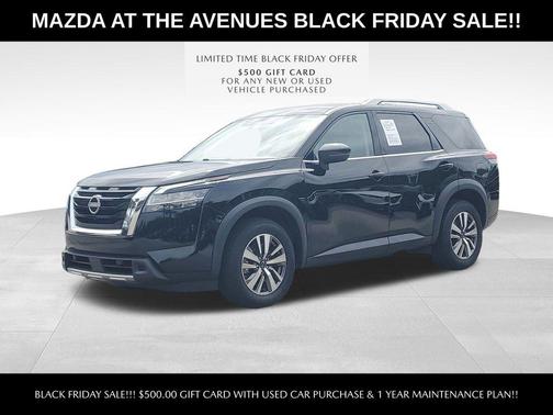 2023 Nissan Pathfinder SL