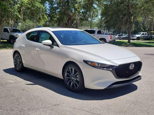 Snowflake White Pearl 2026 Mazda Mazda3 FWD w/Preferred Package