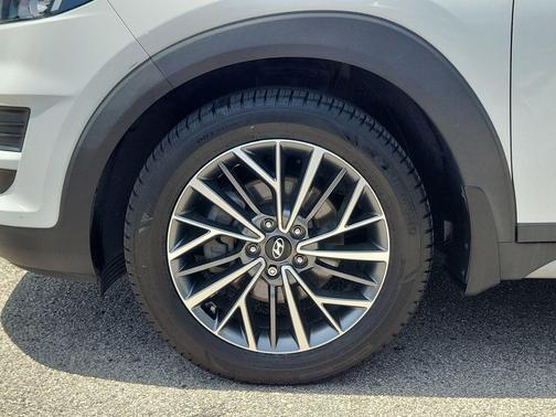 Cream 2021 Hyundai TUCSON SEL