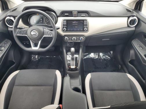 2020 Nissan Versa 1.6 SV