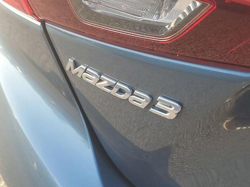 2016 Mazda Mazda3 i Sport