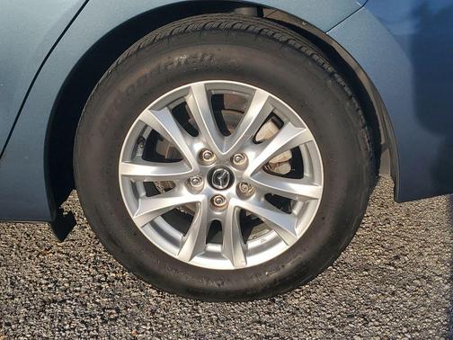 2016 Mazda Mazda3 i Sport