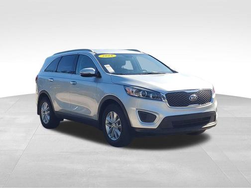 2018 Kia Sorento LX