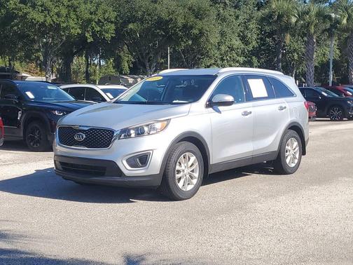2018 Kia Sorento LX