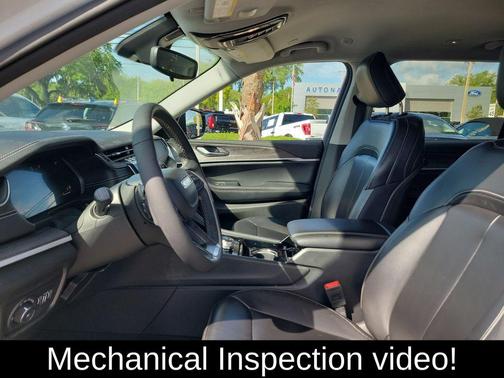 Bright White Clearcoat 2023 Jeep Grand Cherokee L Limited