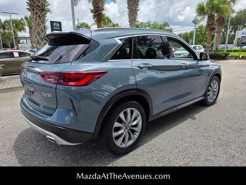 2022 INFINITI QX50 Luxe