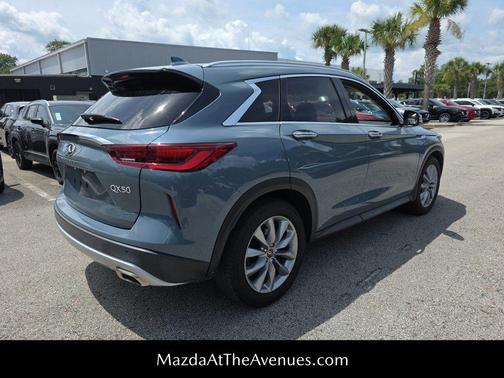 2022 INFINITI QX50 Luxe