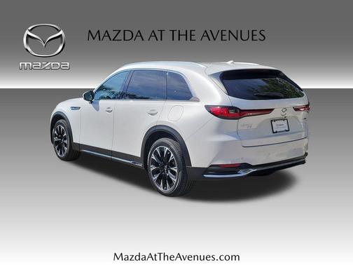2024 Mazda CX-90 PHEV Premium Plus