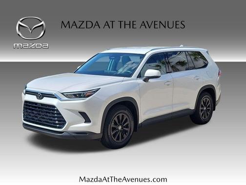 Pearl 2024 Toyota Grand Highlander XLE