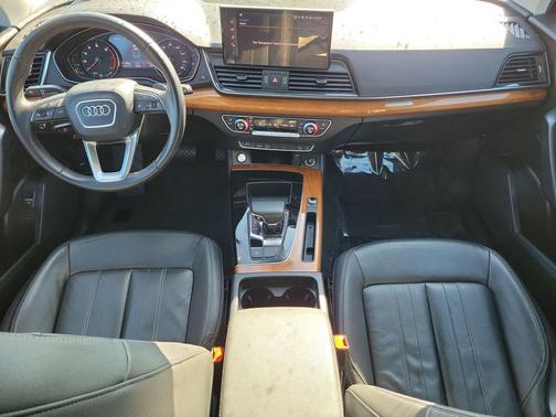 2023 Audi Q5 45 S line quattro Premium