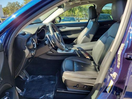 2018 Alfa Romeo Stelvio Base