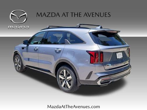 Silver 2023 Kia Sorento S