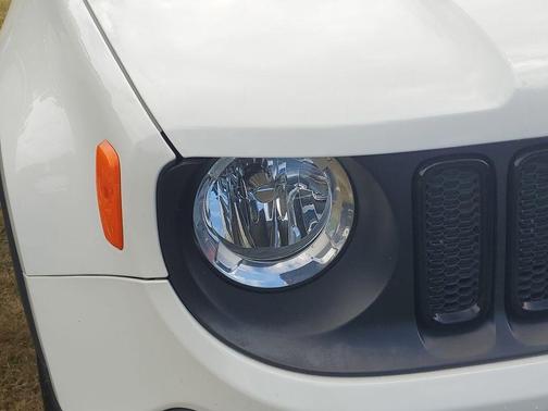 2017 Jeep Renegade Altitude