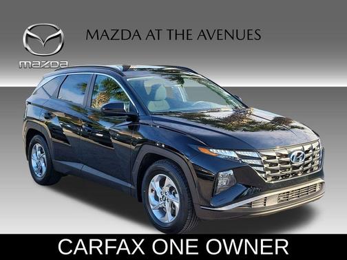 Black Pearl 2024 Hyundai TUCSON SEL