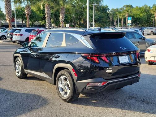 Black Pearl 2024 Hyundai TUCSON SEL