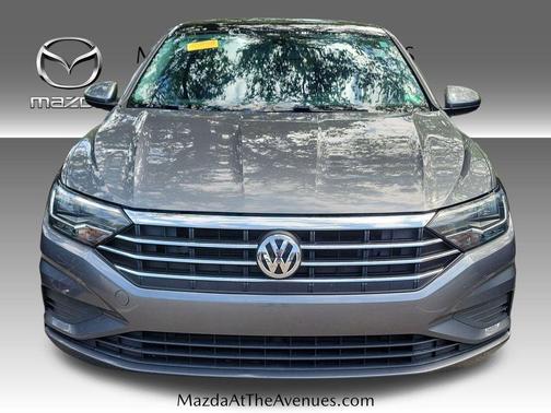 Platinum Gray Metallic 2019 Volkswagen Jetta 1.4T SE