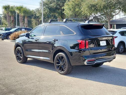 2022 Kia Sorento SX