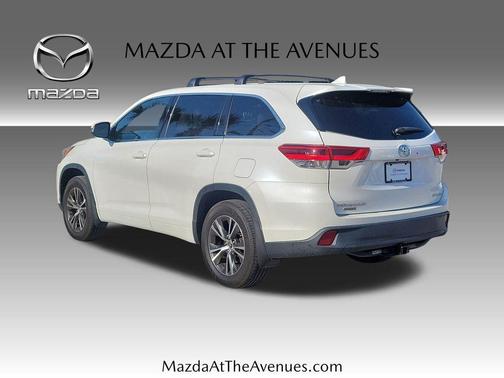 2017 Toyota Highlander LE Plus