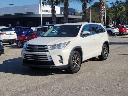 2017 Toyota Highlander LE Plus