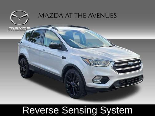 Ingot Silver 2017 Ford Escape SE