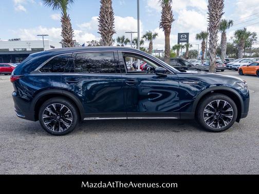 2024 Mazda CX-90 PHEV Premium Plus