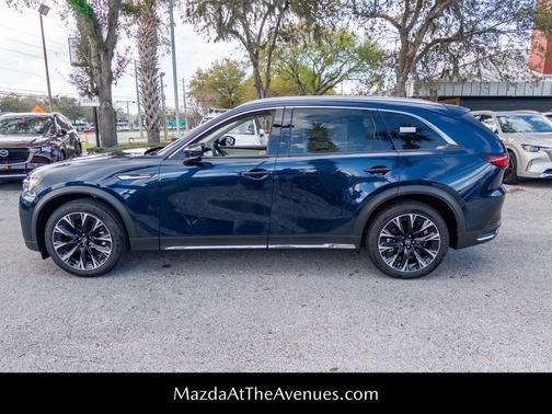 2024 Mazda CX-90 PHEV Premium Plus