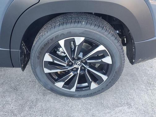 2026 Mazda CX-50 Premium Plus