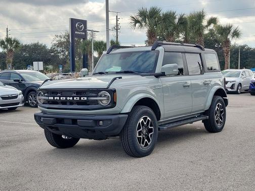 2022 Ford Bronco Outer Banks