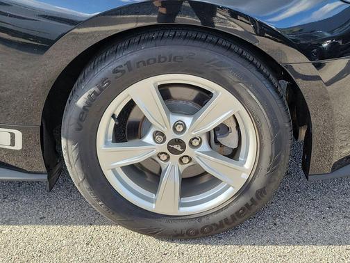 2023 Ford Mustang EcoBoost