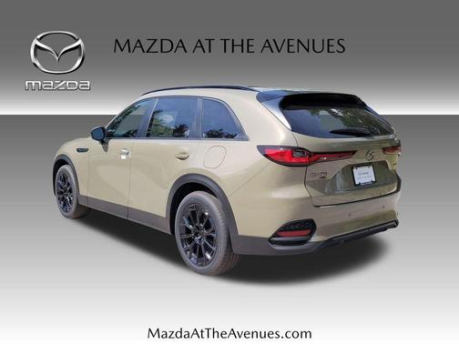 Zircon Sand Metallic 2026 Mazda CX-70 3.3 TURBO PREFERRED