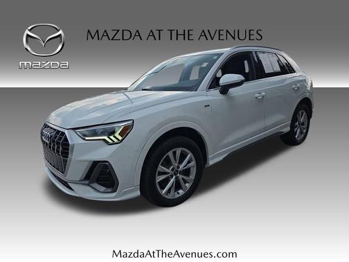 2024 Audi Q3 45 S line Premium