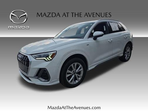 2024 Audi Q3 45 S line Premium
