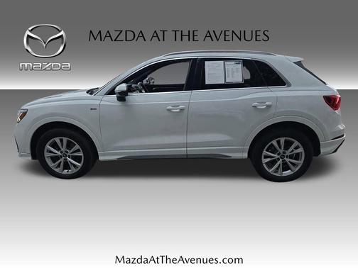 2024 Audi Q3 45 S line Premium